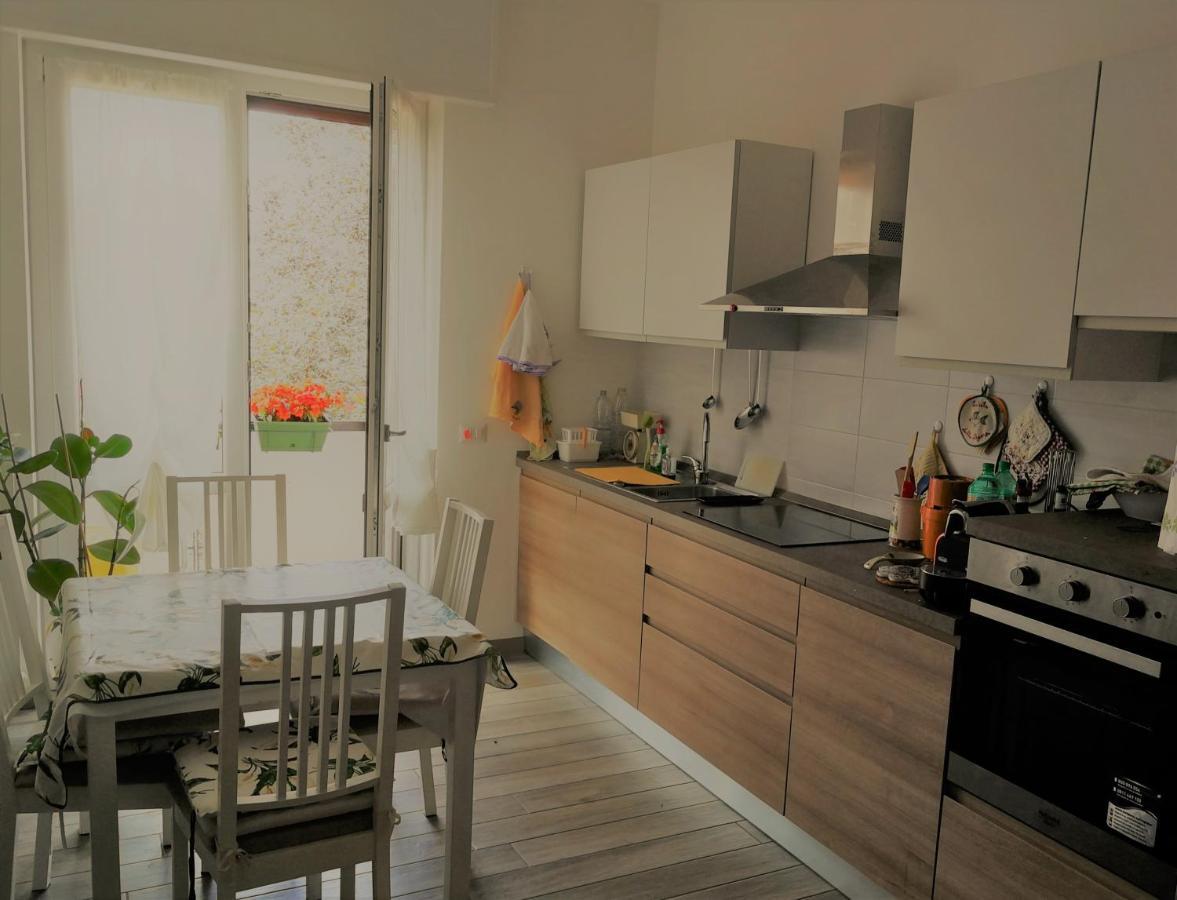 Rocca View Central Flat Apartment Арона Екстериор снимка