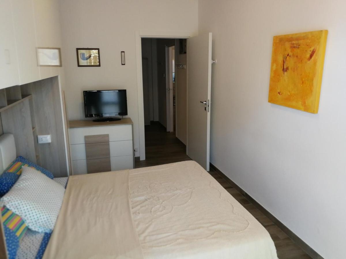 Rocca View Central Flat Apartment Арона Екстериор снимка