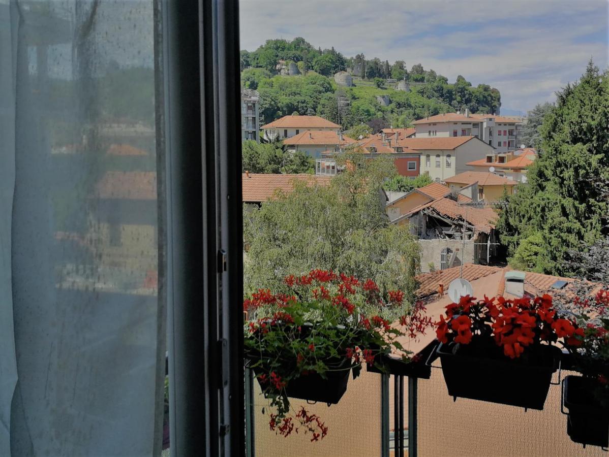 Rocca View Central Flat Apartment Арона Екстериор снимка