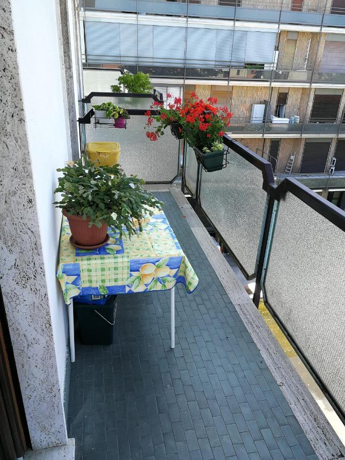 Rocca View Central Flat Apartment Арона Екстериор снимка